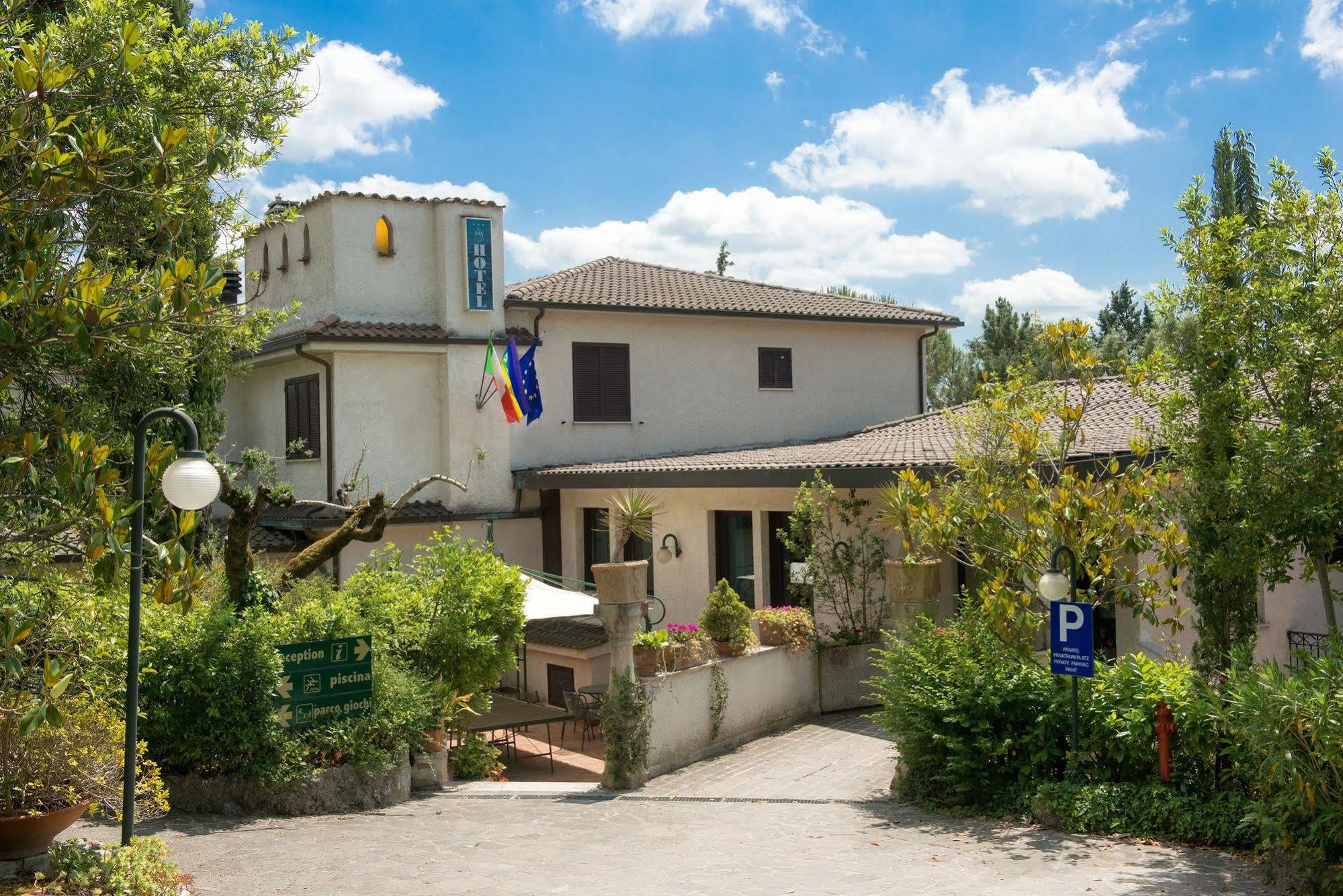Hotel Le Rocce Magione Exterior photo