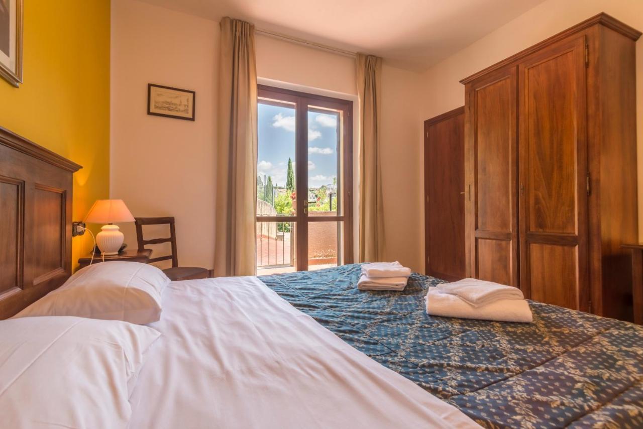 Hotel Le Rocce Magione Exterior photo