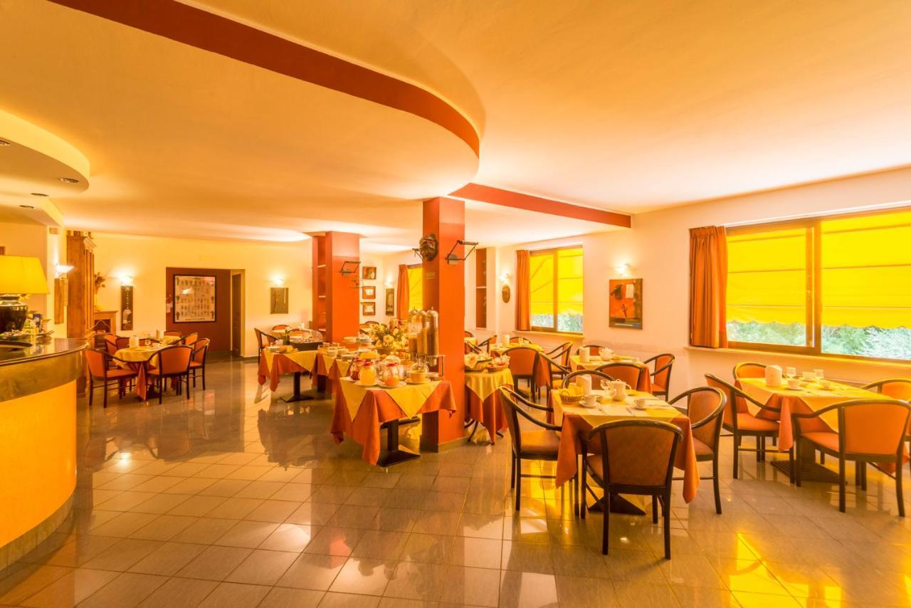 Hotel Le Rocce Magione Exterior photo
