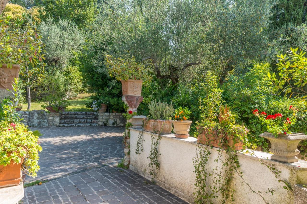 Hotel Le Rocce Magione Exterior photo