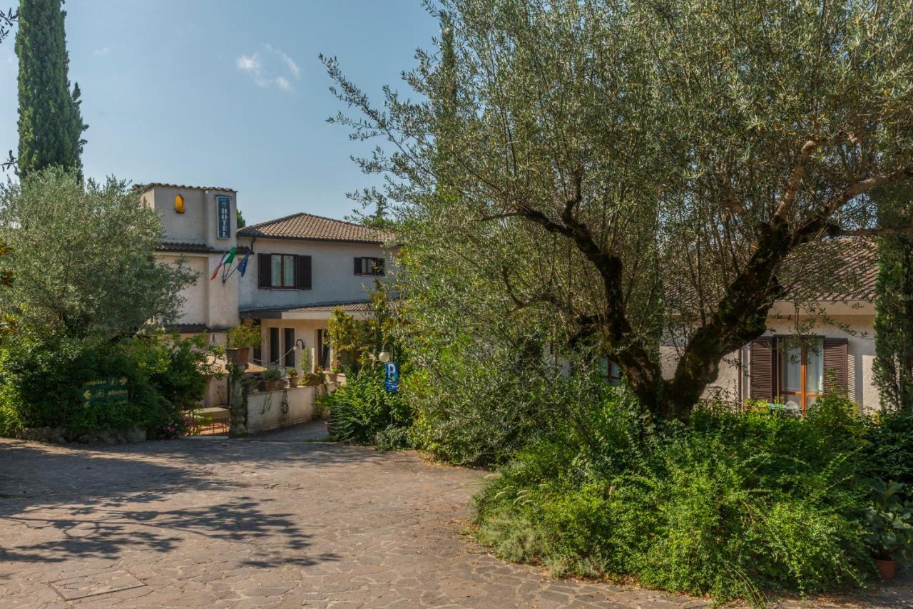 Hotel Le Rocce Magione Exterior photo