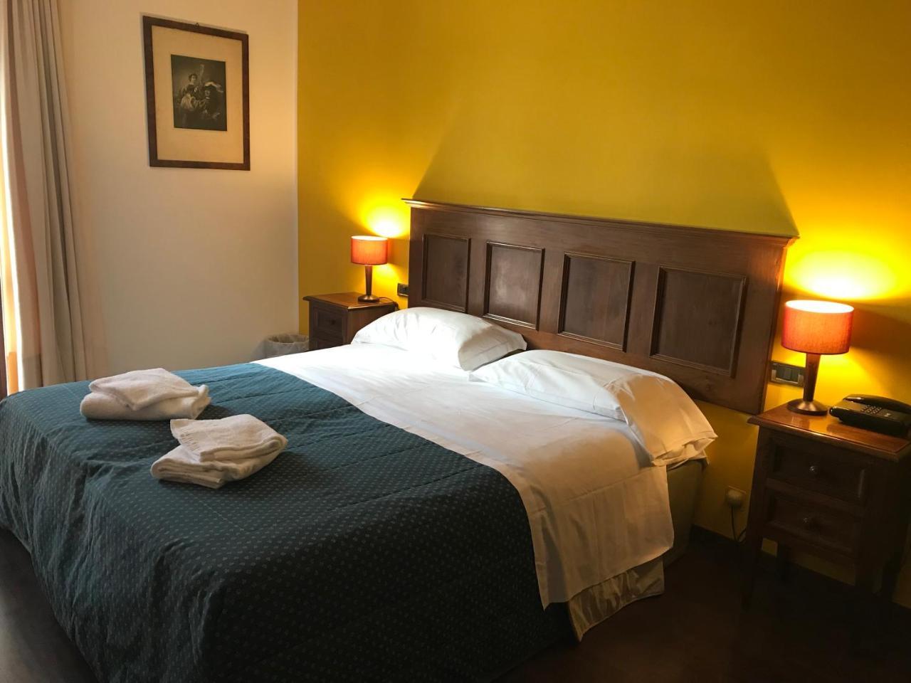 Hotel Le Rocce Magione Exterior photo